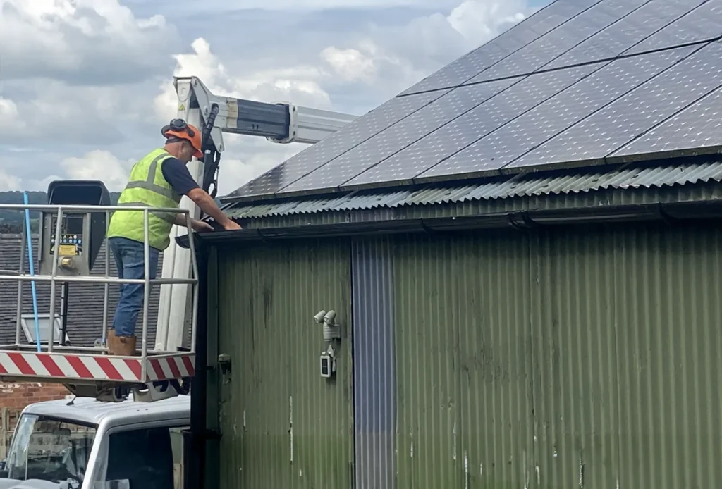 cherry picker hire in cheshire