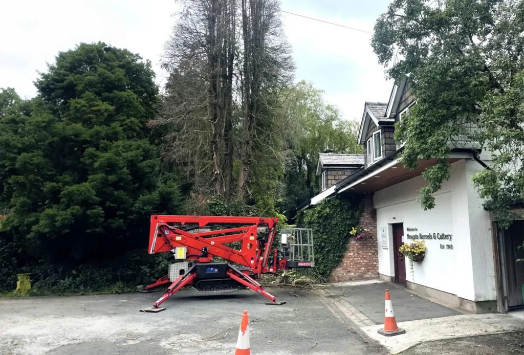 Spider Cherry Pickers for Hire in Cheshire Staffordshire Derbyshire 17m tracked spider picker